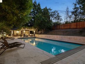 9 Burton Vista Ct, Lafayette CA 94549
