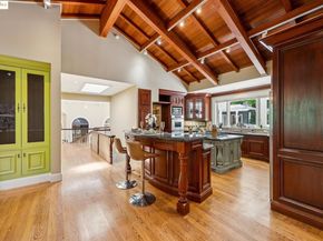 9 Burton Vista Ct, Lafayette CA 94549