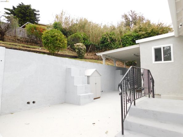 15976 Carolyn St, San Leandro CA 94578