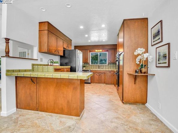 323 El Pintado Heights Dr, Danville CA 94526