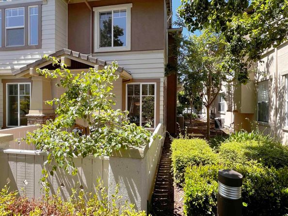 49031 Woodgrove Cmn, Fremont CA 94539