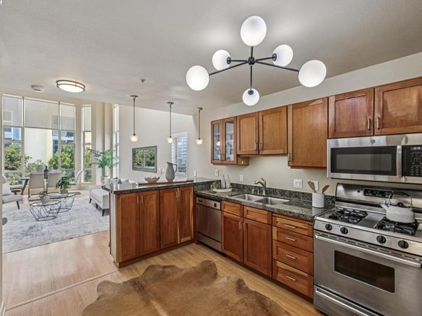 950 Harrison 223, San Francisco CA 94107