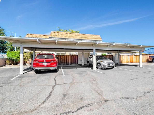 2474 Fairway Dr, San Leandro CA 94577