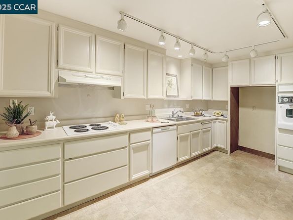 600 Terra California Dr 4, Walnut Creek CA 94595