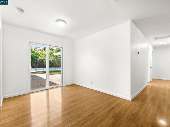 277 Gloria Dr, Pleasant Hill CA 94523