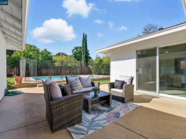277 Gloria Dr, Pleasant Hill CA 94523