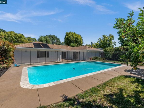 277 Gloria Dr, Pleasant Hill CA 94523