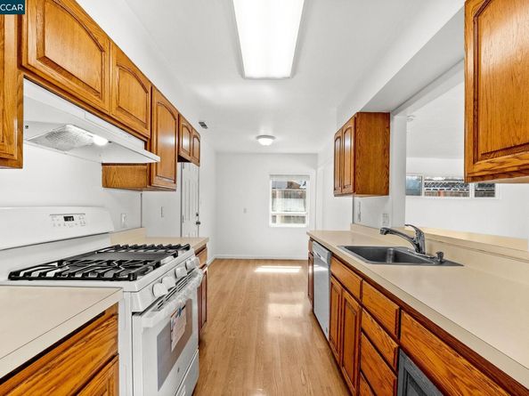 277 Gloria Dr, Pleasant Hill CA 94523