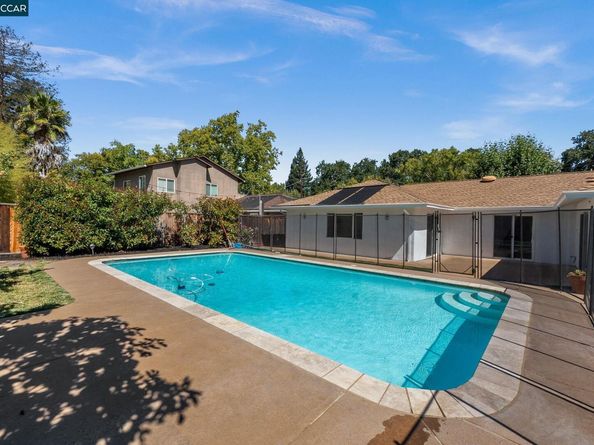 277 Gloria Dr, Pleasant Hill CA 94523