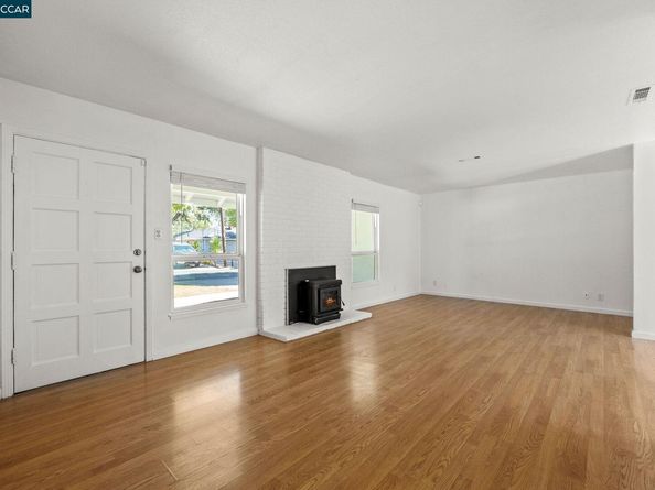 277 Gloria Dr, Pleasant Hill CA 94523