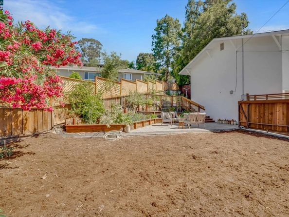 795 Canyon Rd, Redwood City CA 94062