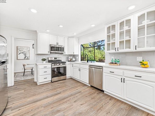 954 Crellin Rd, Pleasanton CA 94566