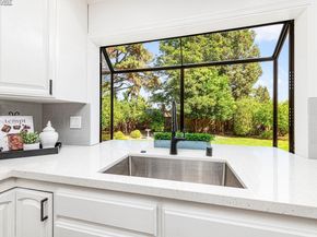 954 Crellin Rd, Pleasanton CA 94566