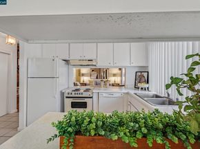 146 Ascot Court 2, Moraga CA 94556