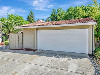 158 Southsun Ct