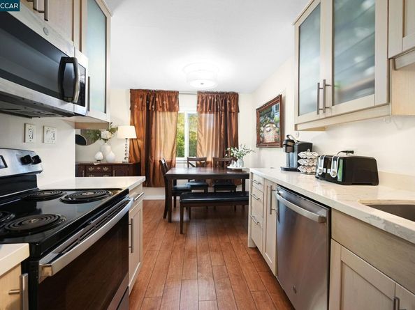2180 Geary Road 20, Pleasant Hill CA 94523