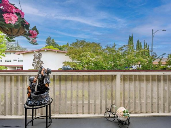 2180 Geary Road 20, Pleasant Hill CA 94523