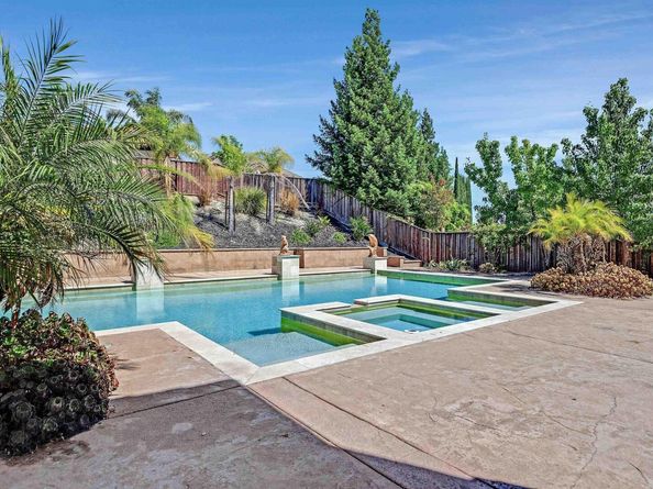 6013 Kingsmill Ter, Dublin CA 94568