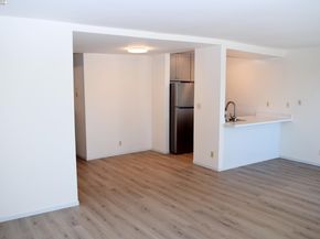 955 Shorepoint Ct 110, Alameda CA 94501