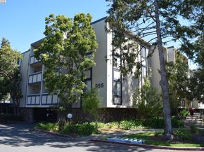 955 Shorepoint Ct 110, Alameda CA 94501