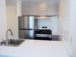 955 Shorepoint Ct 110, Alameda CA 94501