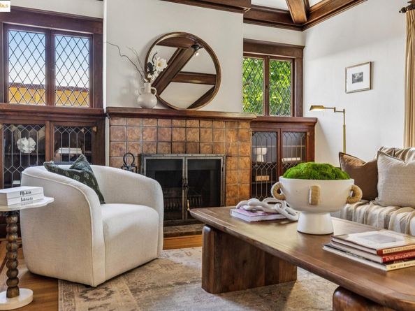 130 Fairmount Ave, Oakland CA 94611