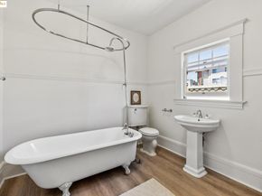 130 Fairmount Ave, Oakland CA 94611