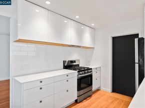905 61St St, Oakland CA 94608