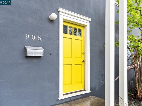 905 61St St, Oakland CA 94608