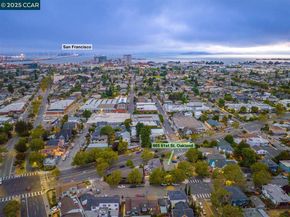 905 61St St, Oakland CA 94608