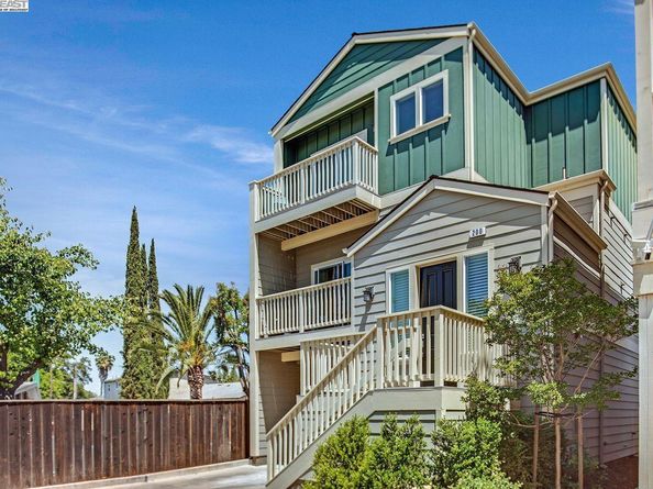 200 Valletta Ln, Pleasanton CA 94566