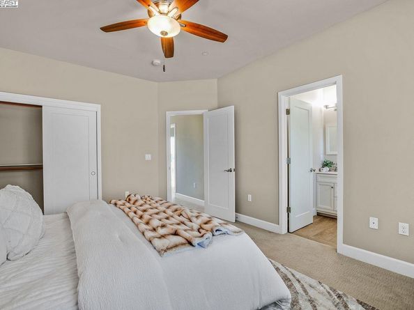 200 Valletta Ln, Pleasanton CA 94566