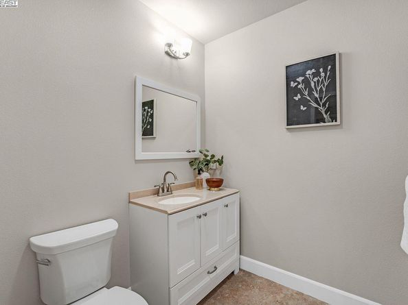200 Valletta Ln, Pleasanton CA 94566
