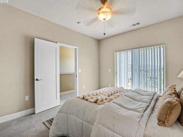 200 Valletta Ln, Pleasanton CA 94566
