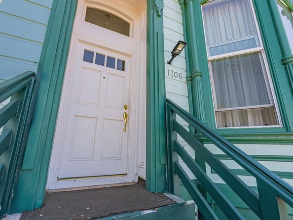 1706-1704 Center St, Oakland CA 94607