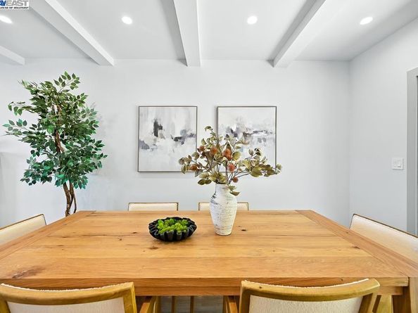 411 Vassar Ave, Berkeley CA 94708