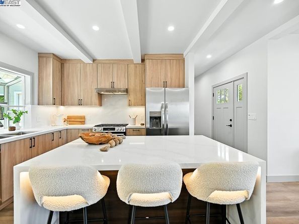 411 Vassar Ave, Berkeley CA 94708