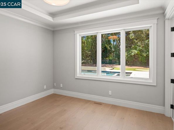 74 Middlefield Rd, Atherton CA 94027