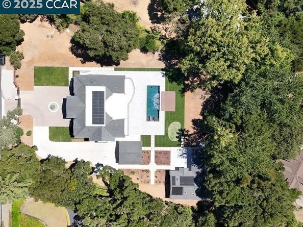74 Middlefield Rd, Atherton CA 94027