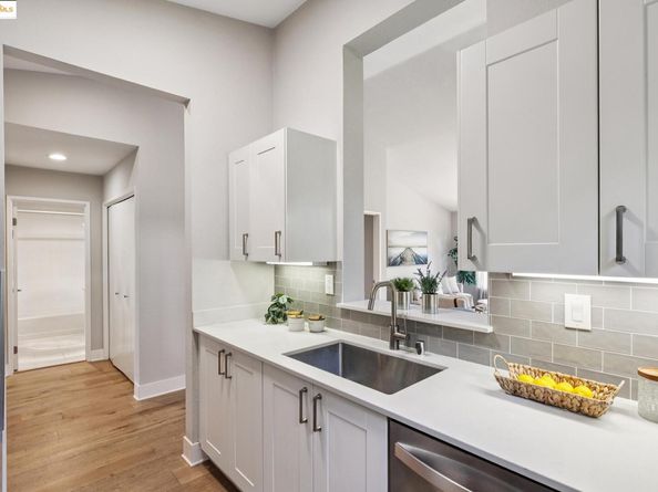 96 Bayside Ct, Richmond CA 94804