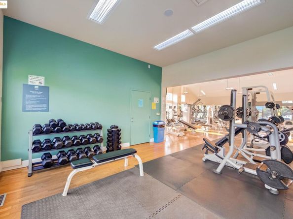 96 Bayside Ct, Richmond CA 94804