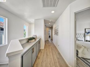 1111 Greystone Ct, Richmond CA 94806