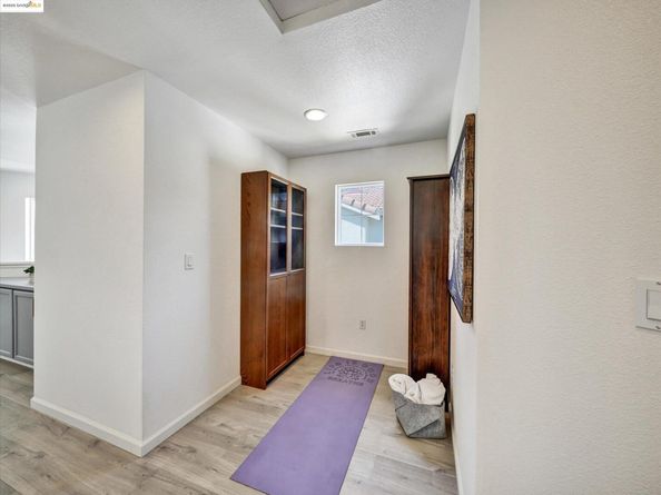 1111 Greystone Ct, Richmond CA 94806