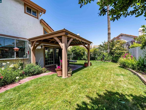 3232 Highpointe Ct, Richmond CA 94806