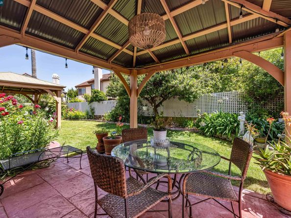3232 Highpointe Ct, Richmond CA 94806