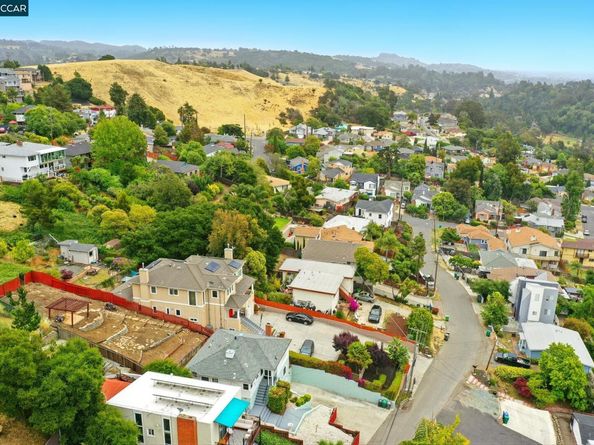 7968 Michigan Ave, Oakland CA 94605