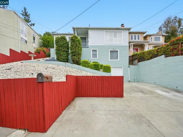 7968 Michigan Ave, Oakland CA 94605