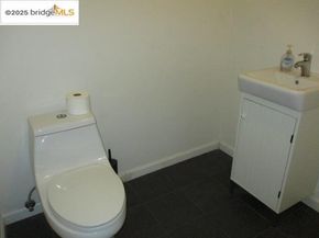 4211 Market St, Oakland CA 94608