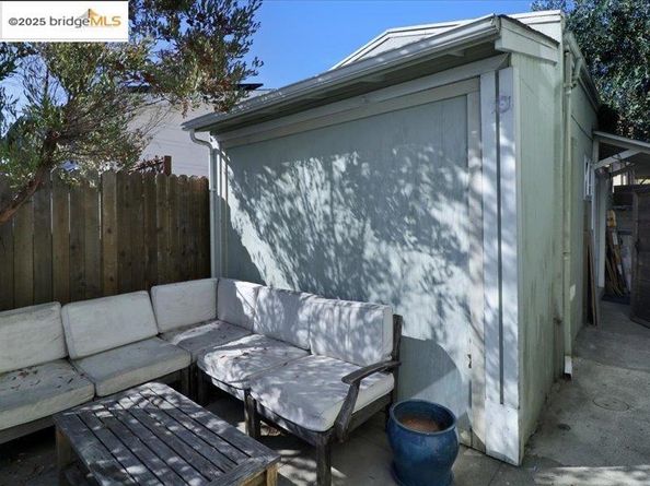 4211 Market St, Oakland CA 94608
