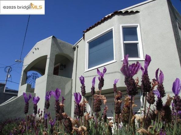 4211 Market St, Oakland CA 94608